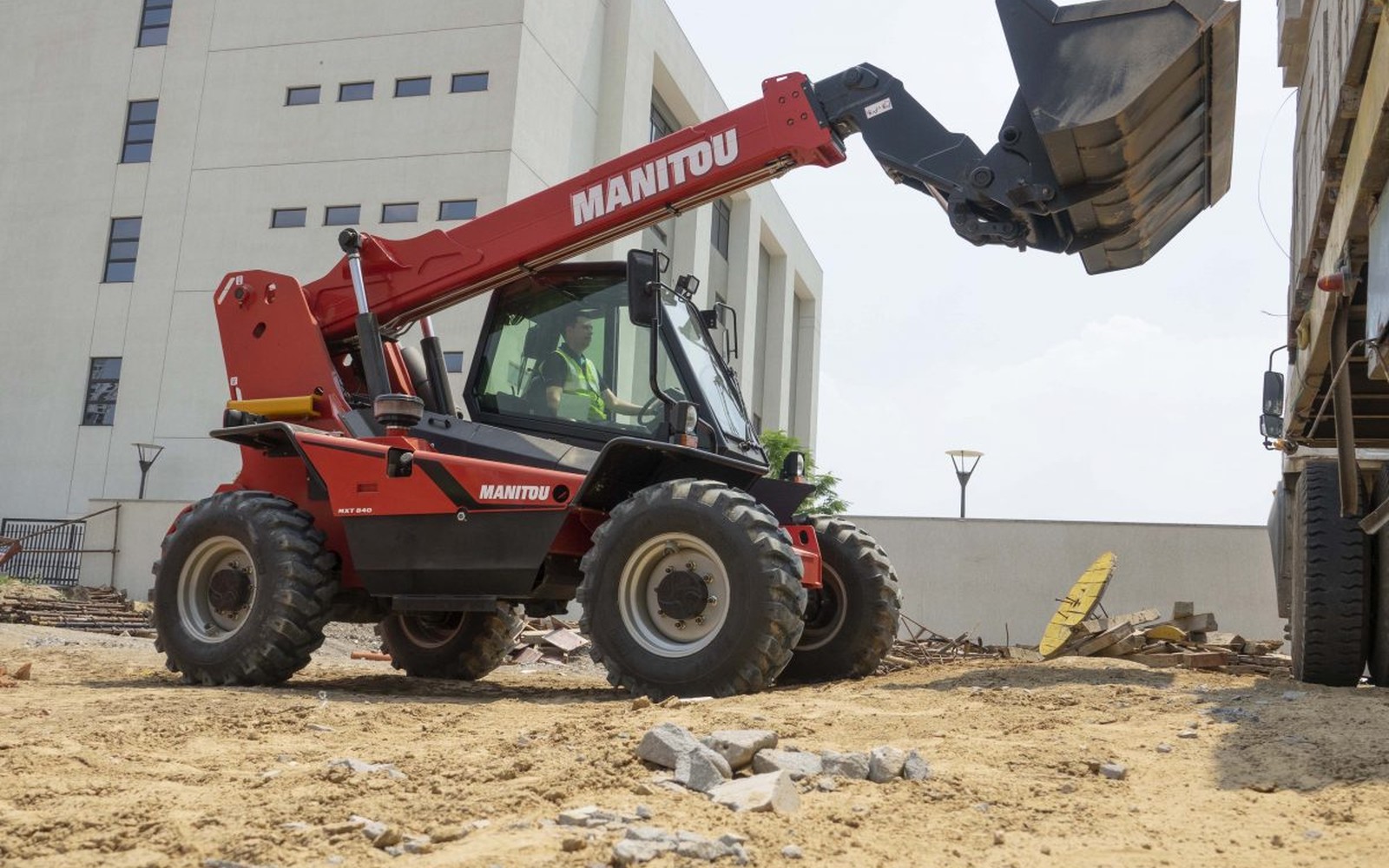 Manitou Financing